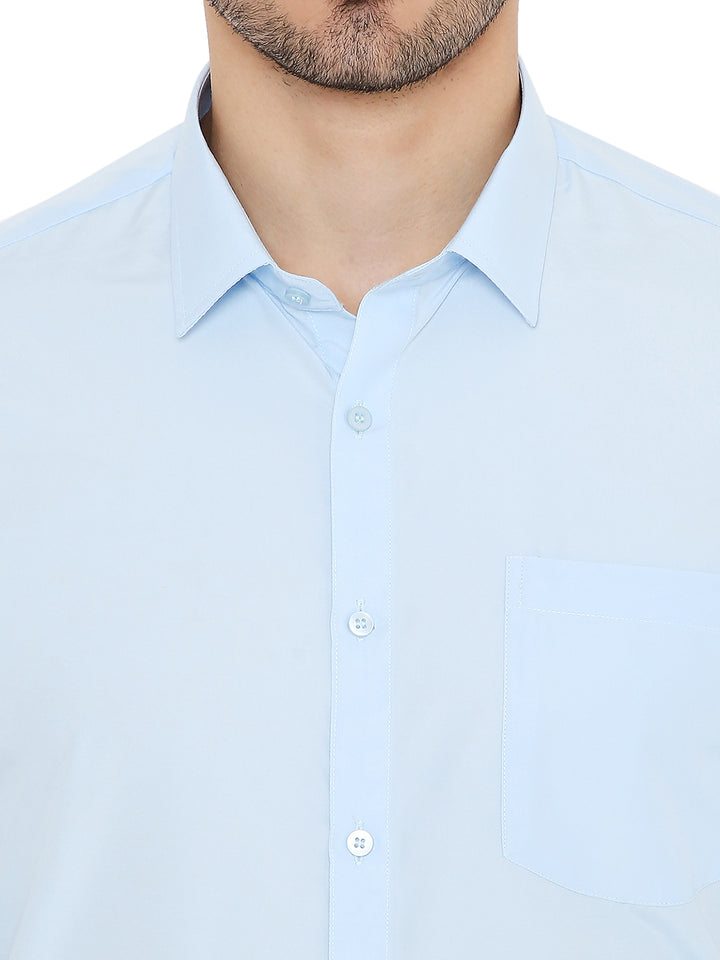 Close-up of Maharaja Slim Fit Formal Shirt collar and buttons, featuring fine stitching and no-shrink fabric for lasting quality.