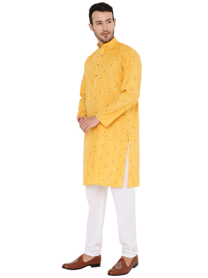Side profile of Yellow Linen Blend Kurta by Maharaja highlights side slits and lightweight fabric, offering comfort and style for summer events.