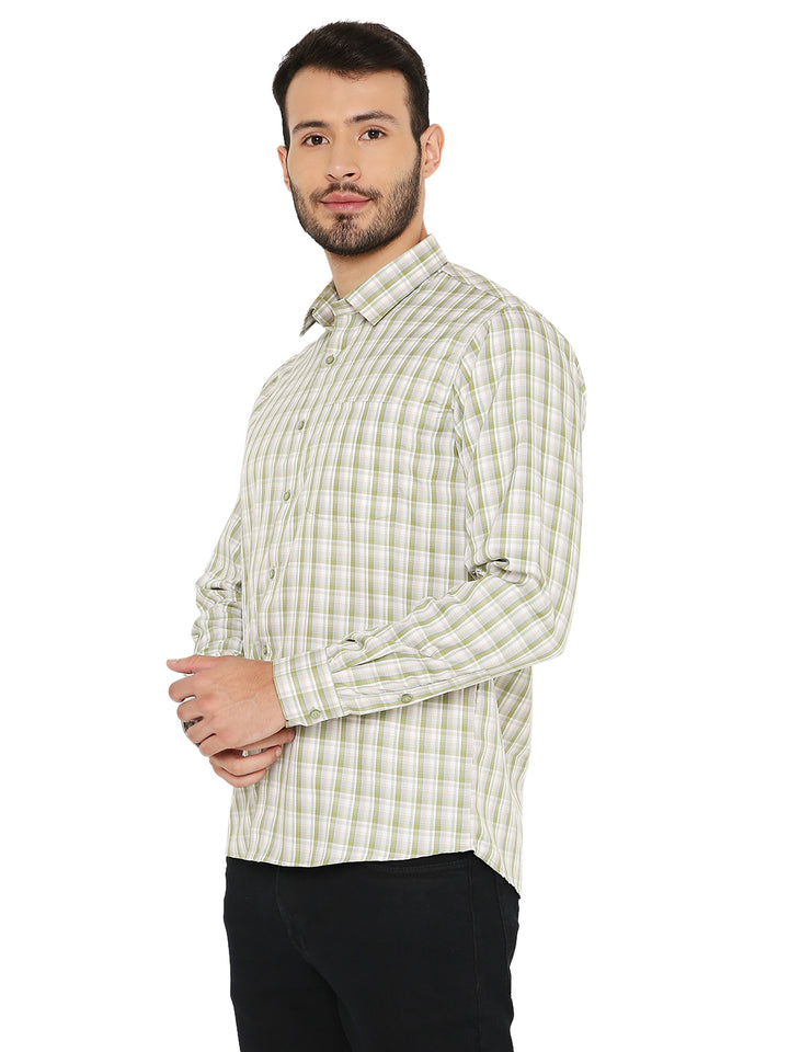 Side view of green Slim Fit Checkered Shirt showcasing tailored fit and easy-care material for modern casual outfits.